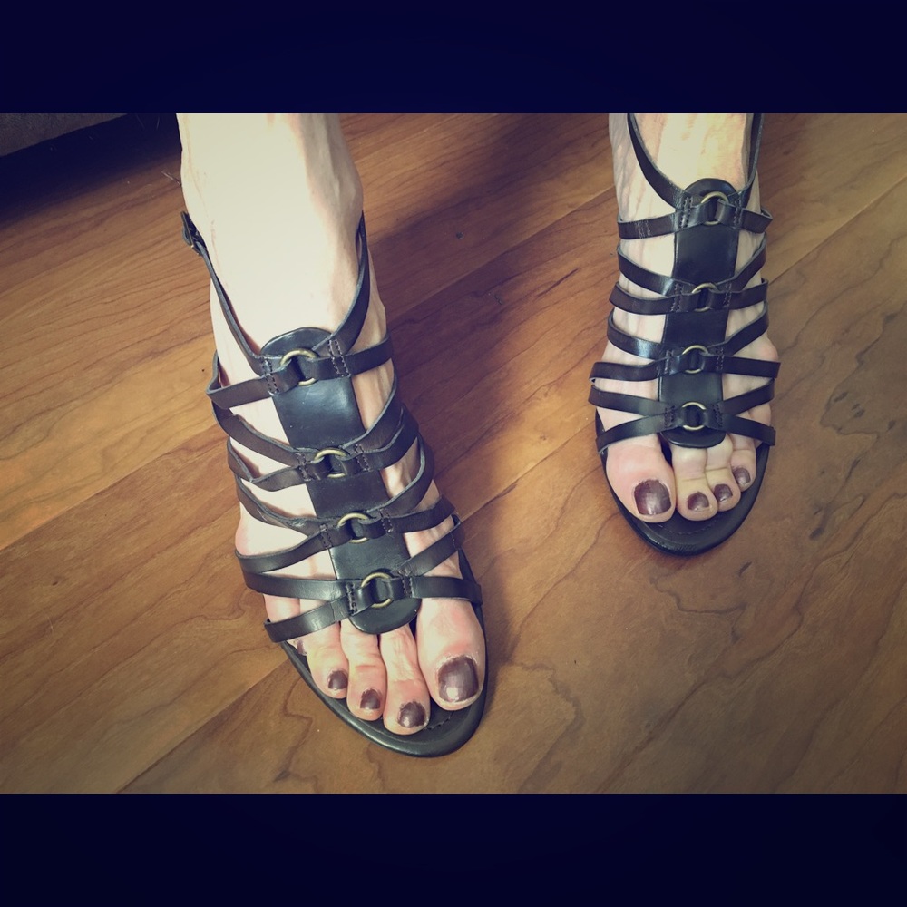 Nickles Open toe wedge sandal